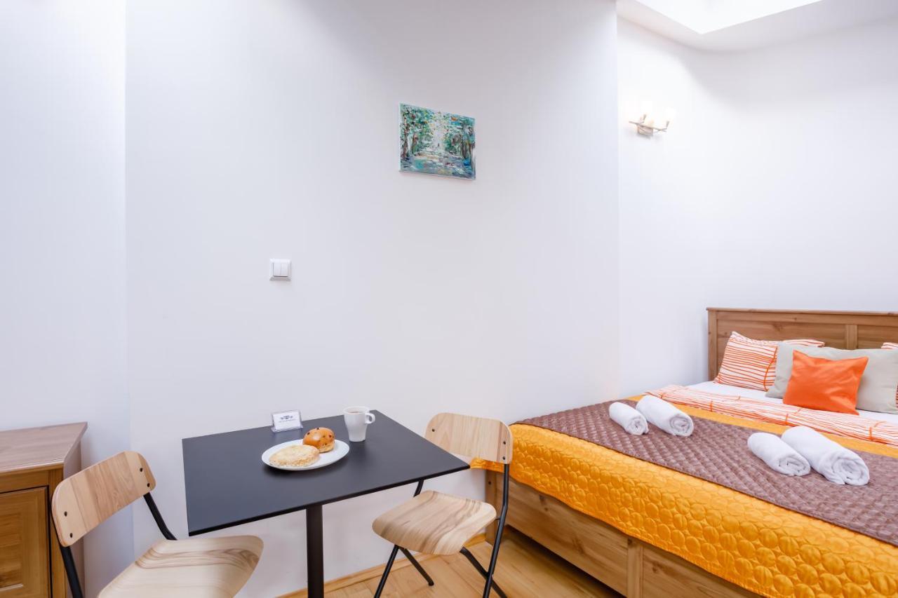 Ok Main Square Apartments Krakow Ngoại thất bức ảnh