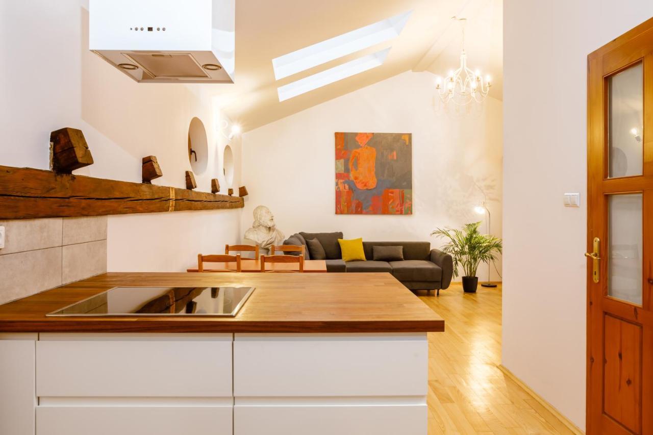 Ok Main Square Apartments Krakow Ngoại thất bức ảnh
