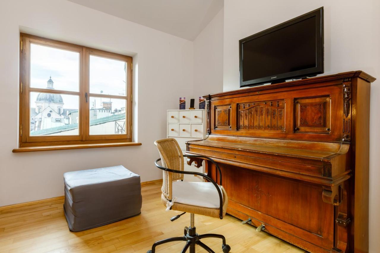 Ok Main Square Apartments Krakow Ngoại thất bức ảnh