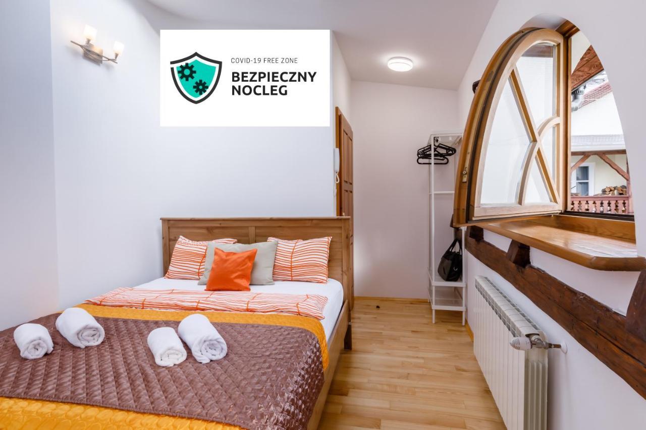 Ok Main Square Apartments Krakow Ngoại thất bức ảnh